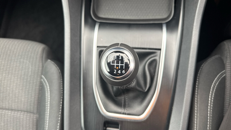 Nissan Qashqai 1.3 DiG-T MH Acenta Premium 5dr Petrol Hatchback